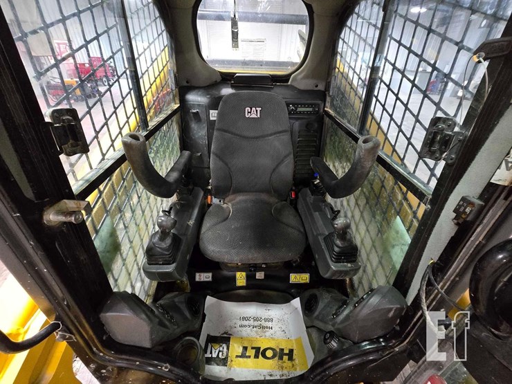 2022-caterpillar-289d3-image-13