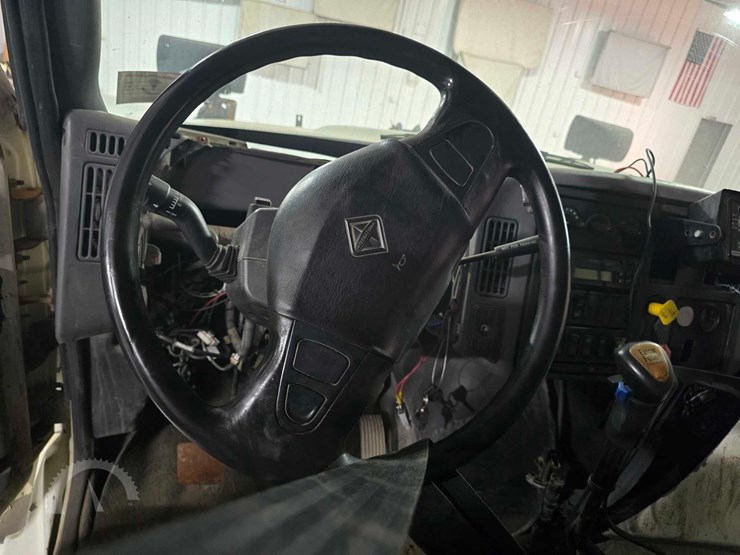 2005-international-workstar-7400-image-10