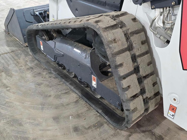 2021-bobcat-t64-image-24