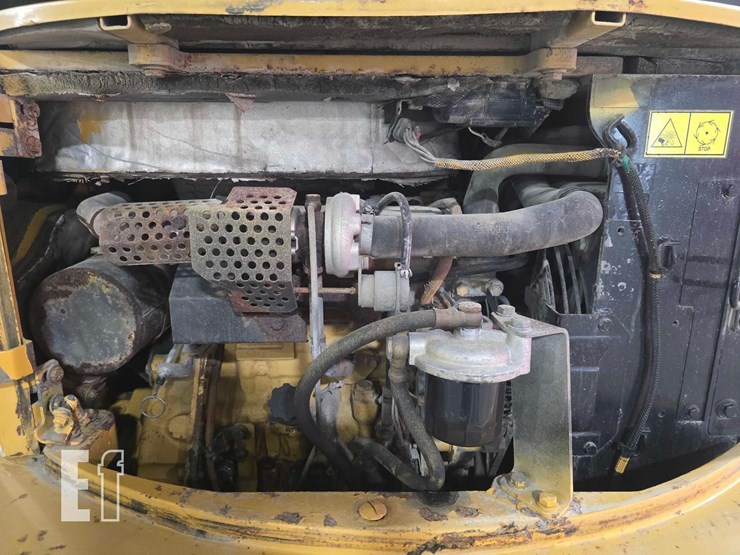 2006-caterpillar-303.5c-cr-image-31