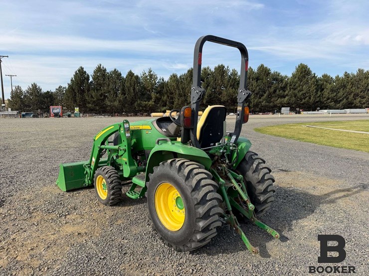 2014-john-deere-3039r-tractor-w/h165-loader-image-3