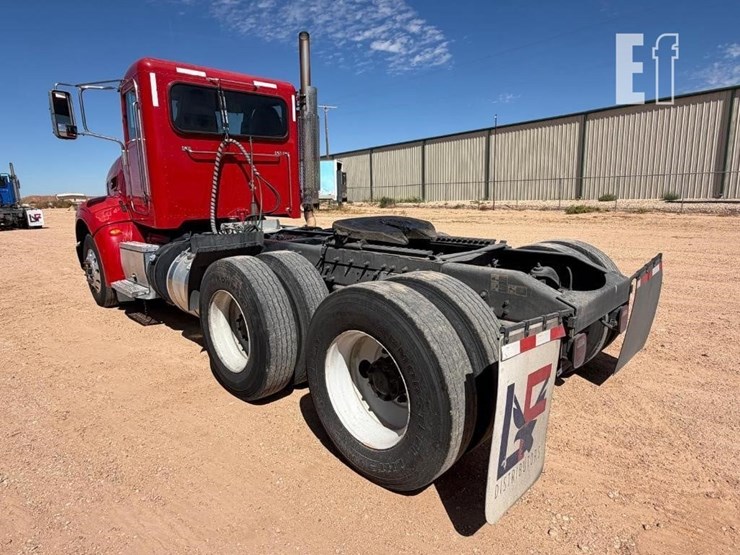 2013-peterbilt-386-image-4