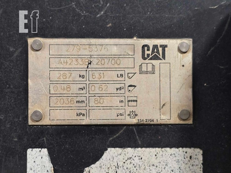 2021-caterpillar-299d3-image-13
