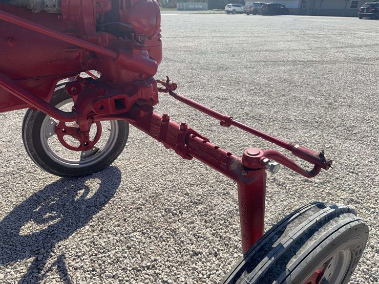 farmall-av-image-17