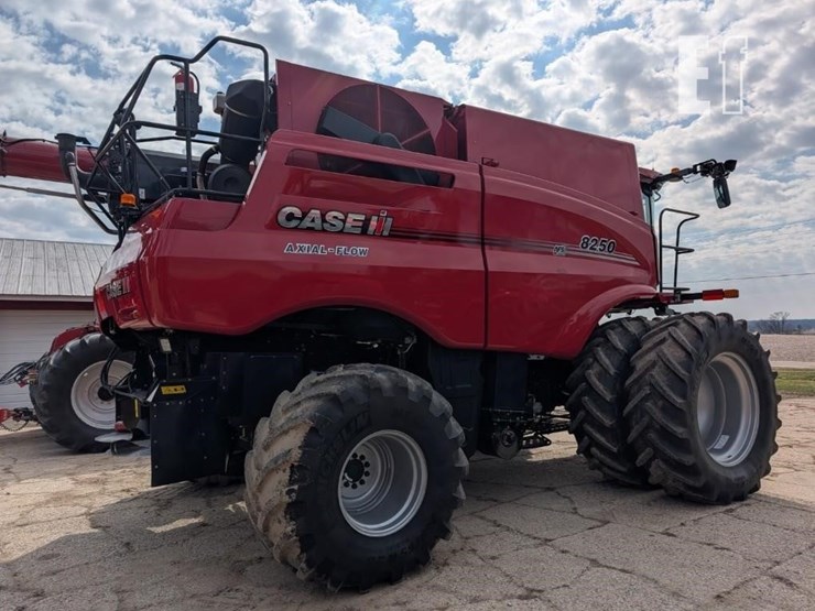case-ih-8250-image-6