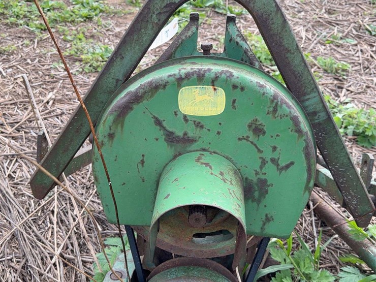 john-deere-350-sickle-mower-image-18