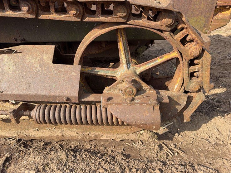 caterpillar-ten-image-20