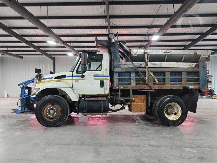 2005-international-workstar-7400-image-5
