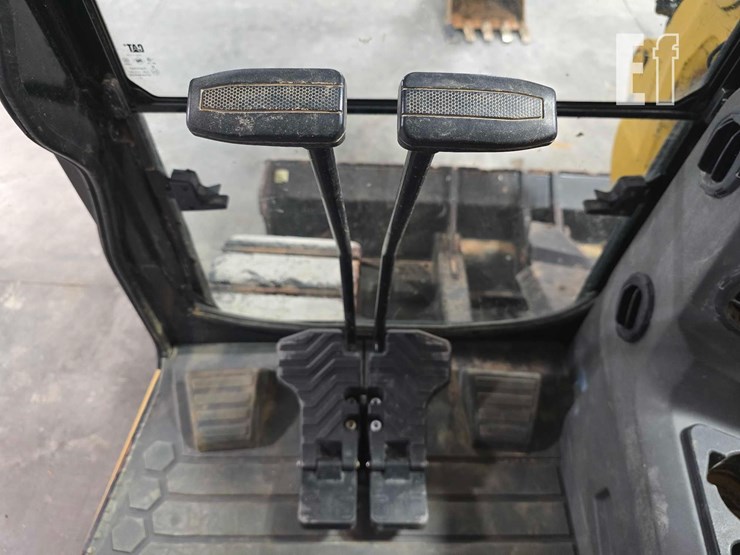 2021-caterpillar-308-cr-image-19