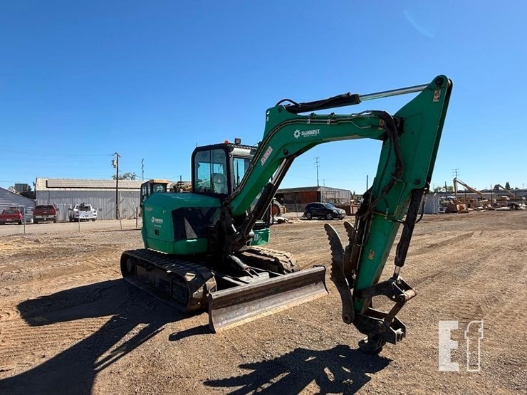 2019-jcb-85z-1-image-2