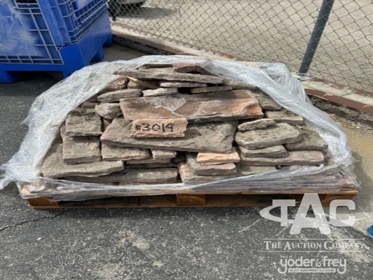 pallet-of-decorative-wall-rock-image-2
