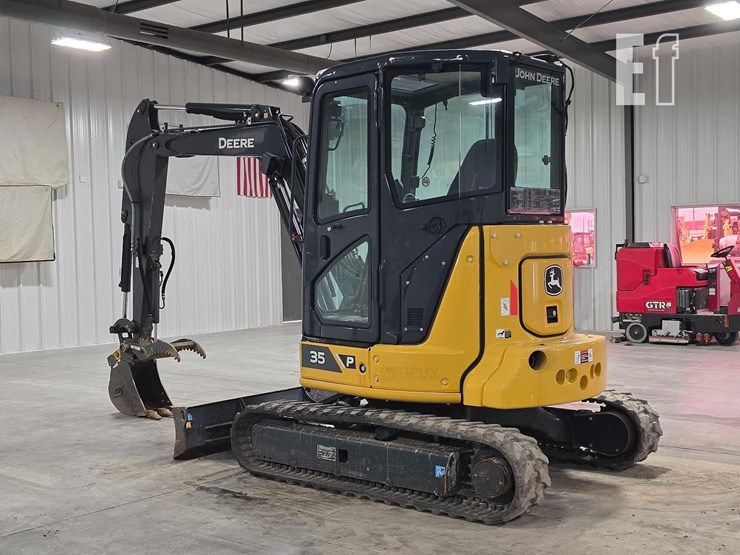 2024-deere-35-p-tier-image-4