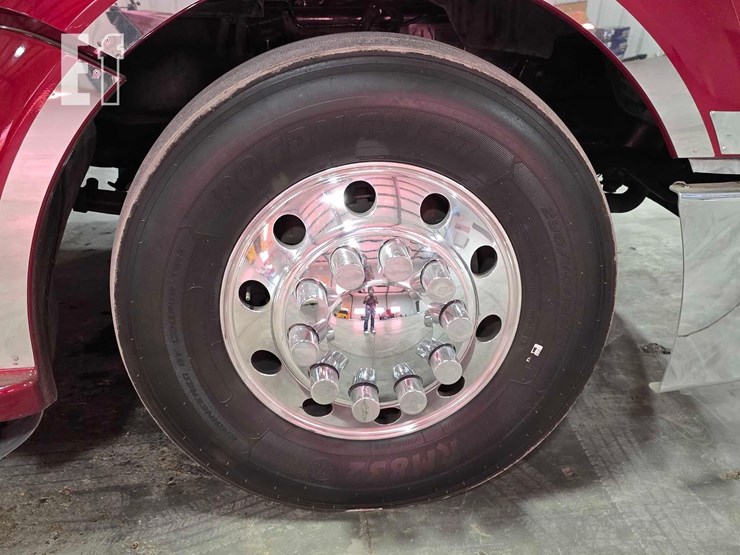 2020-kenworth-t680-image-27