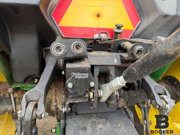 2000-john-deere-5510-tractor-image-26