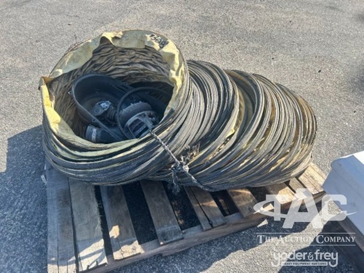 24"-manhole-ducting-image-2