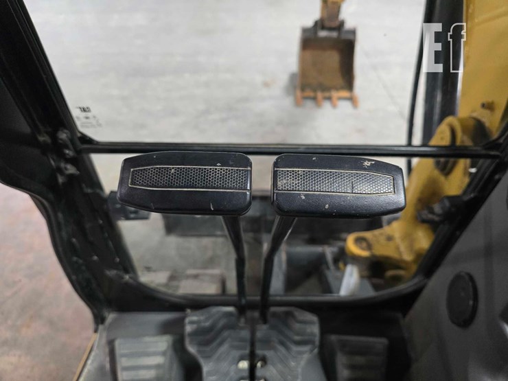 2021-caterpillar-306cr-image-19