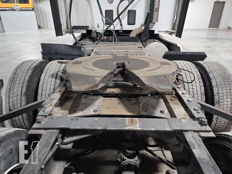2019-kenworth-t680-image-19