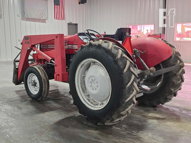 massey-ferguson-245-image-4