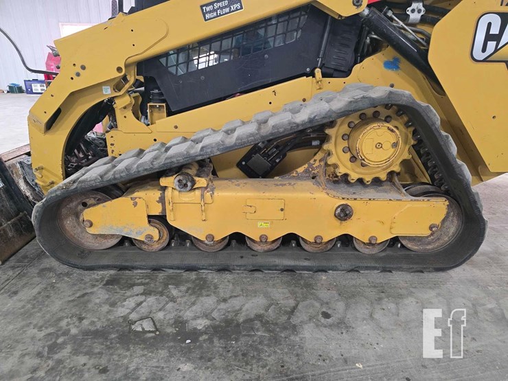 2021-caterpillar-299d3-image-26