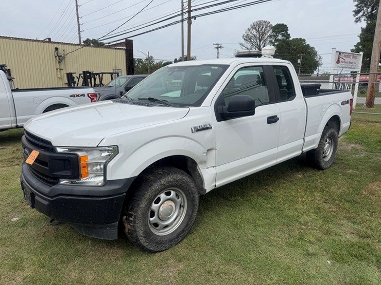 2020-ford-f150-xl-extended-cab-pickup---4wd-5.0l-v8---193,271-miles-showing---1ftfx1e51lfb38258-image-1