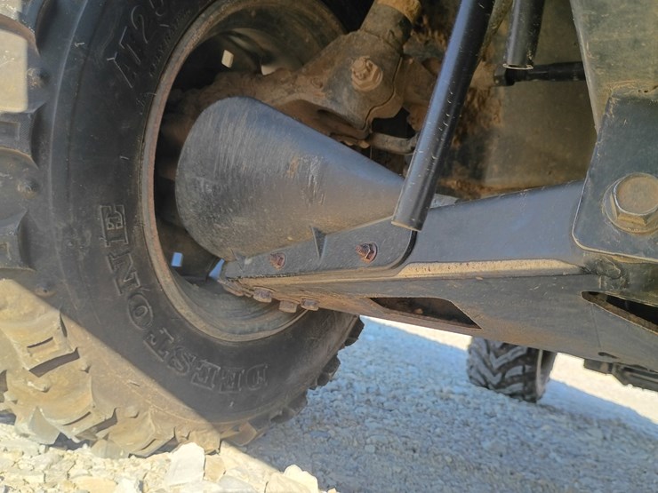 2013-kubota-rtv1100-image-50
