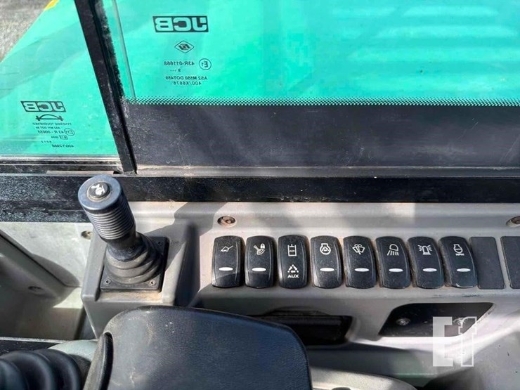 2019-jcb-85z-1-image-40
