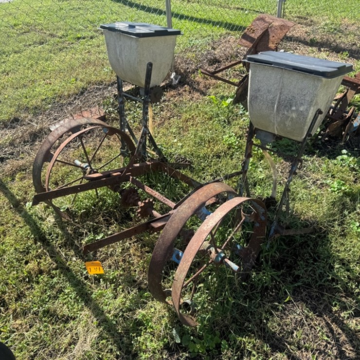 FORD PLANTER PARTS