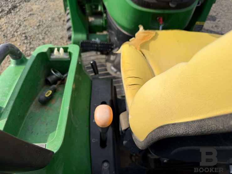 2014-john-deere-3039r-tractor-w/h165-loader-image-42