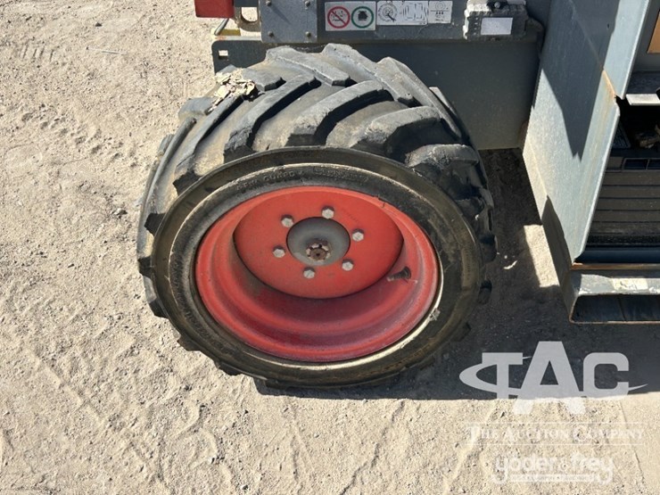 2016-skyjack-sj6826rt-image-8