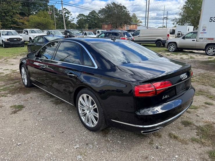 2015-audi-a8-l-4-door-sedan-3.0l-supercharged-v6-–-automatic-transmission--10,640-miles-showing-image-4