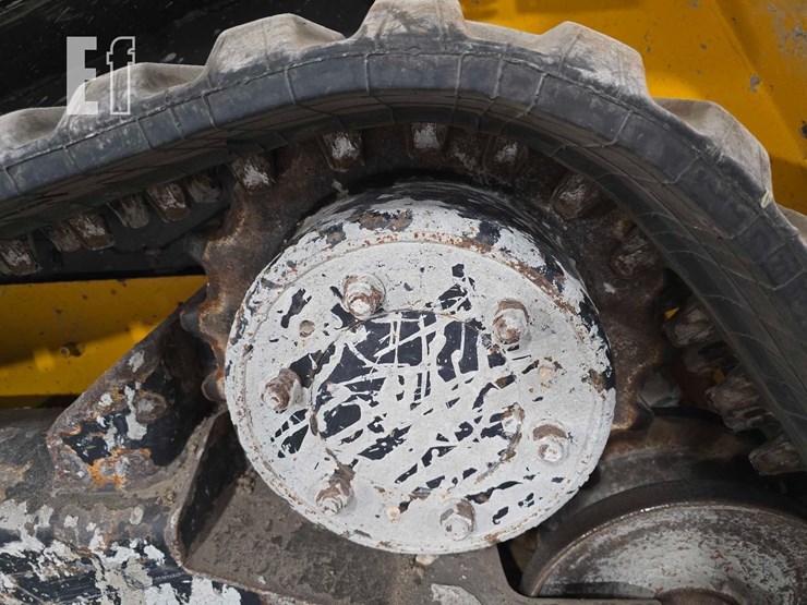 2021-jcb-3ts-8t-image-24