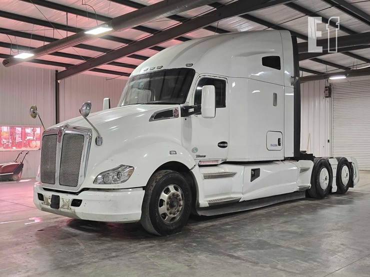 2019-kenworth-t680-image-1