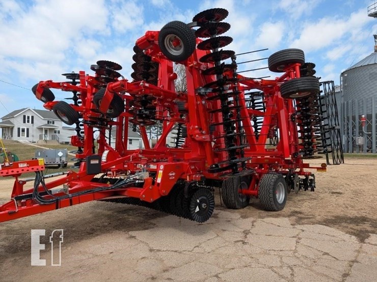 2025-kuhn-krause-8010-xt-1006-image-1