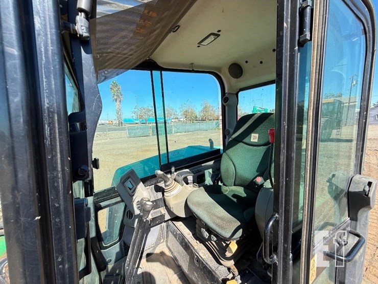 2019-jcb-85z-1-image-32