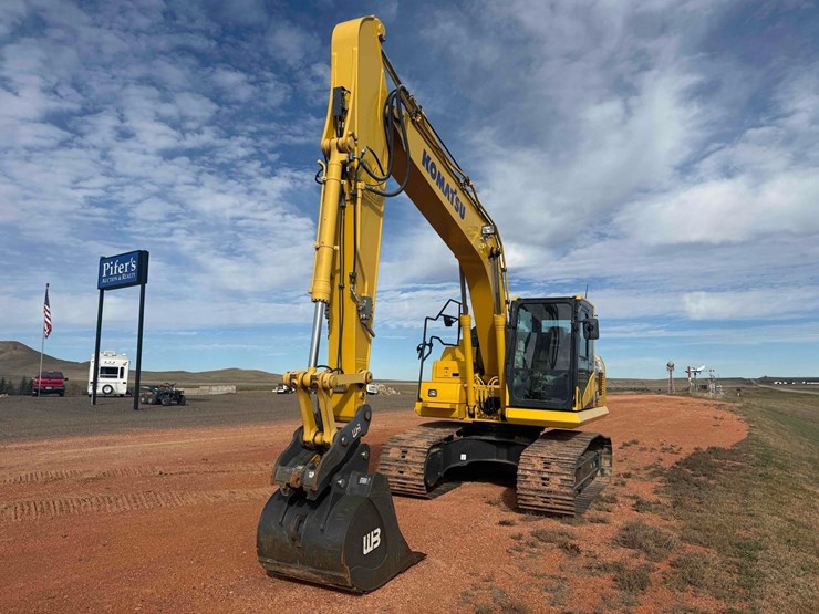 2021-komatsu-pc170lc-11-excavator-image-31