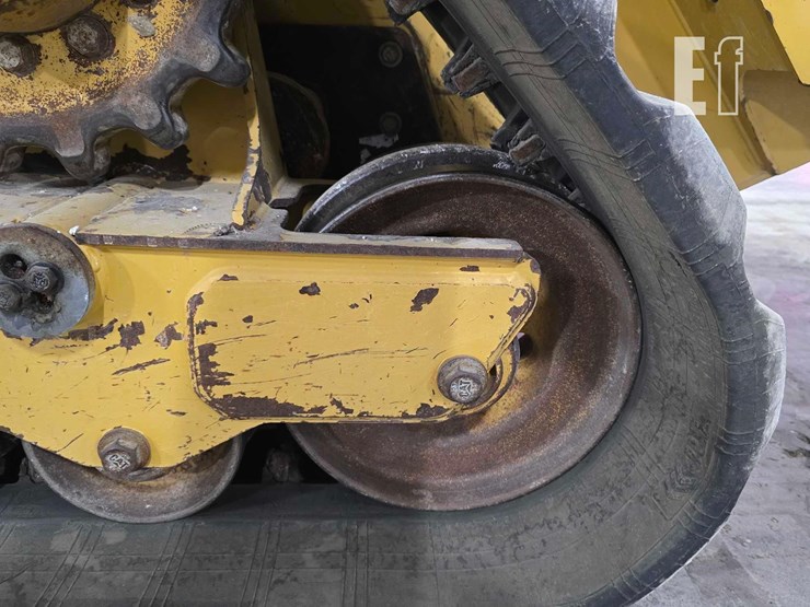 2022-caterpillar-289d3-image-30
