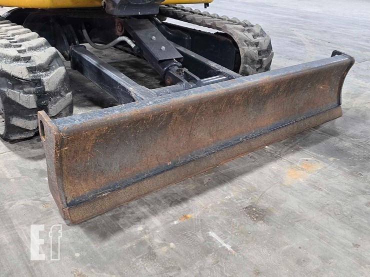 2024-deere-35-p-tier-image-14