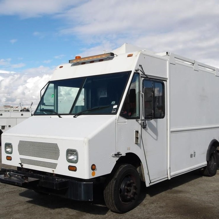 2008 WORKHORSE W62