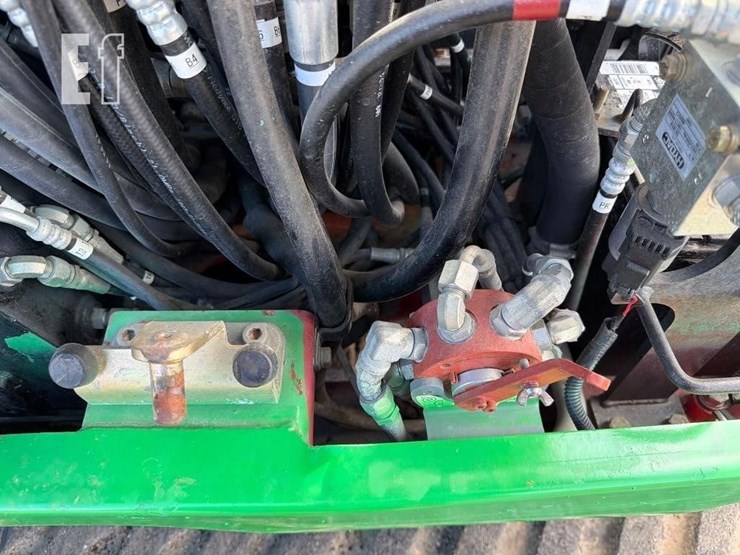 2018-takeuchi-tb230-image-38