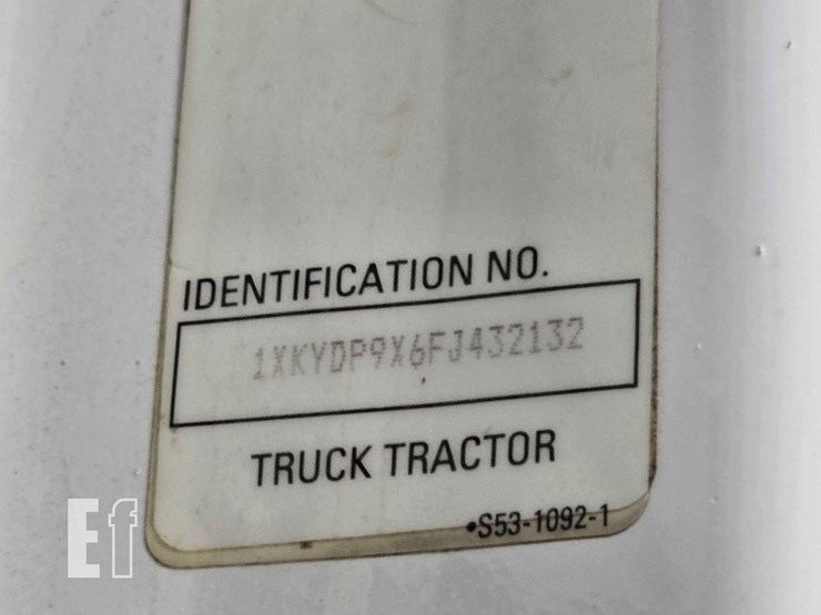 2015-kenworth-t680-image-30