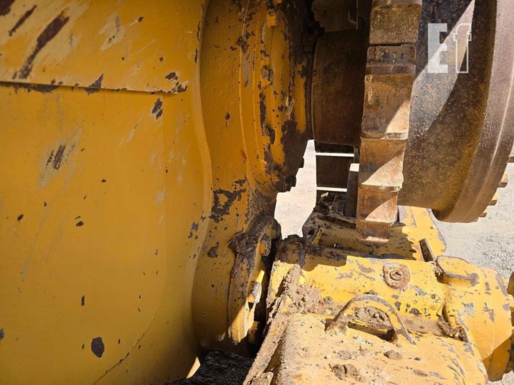 2007-caterpillar-d6r-image-25