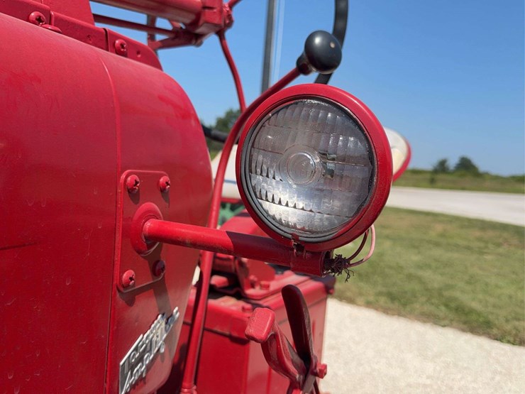 farmall-400-image-42