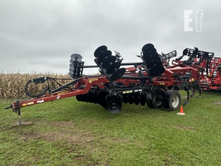case-ih-ecolo-tiger-875-image-1