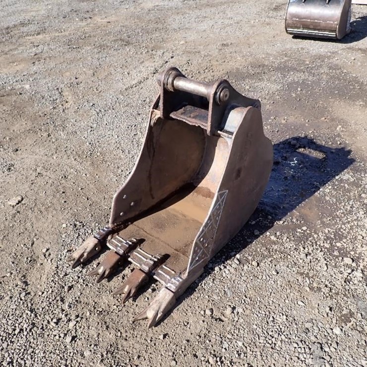 CATERPILLAR 18