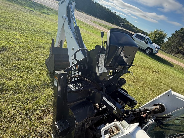 2018-bobcat-9bh-backhoe-attachment-image-2