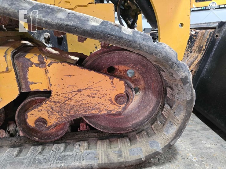 2022-caterpillar-289d3-image-33