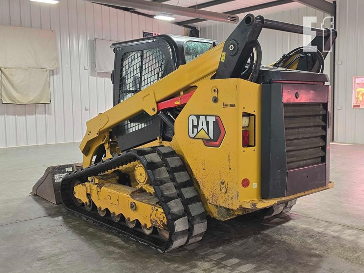 2022-caterpillar-299d3-image-4