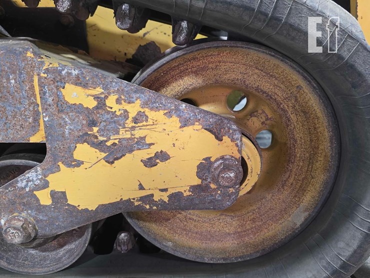 2019-caterpillar-259d-image-29