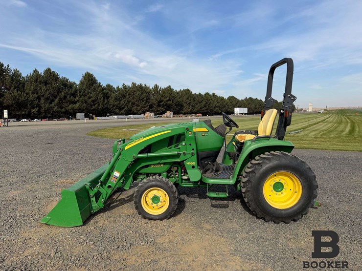 2014-john-deere-3039r-tractor-w/h165-loader-image-2