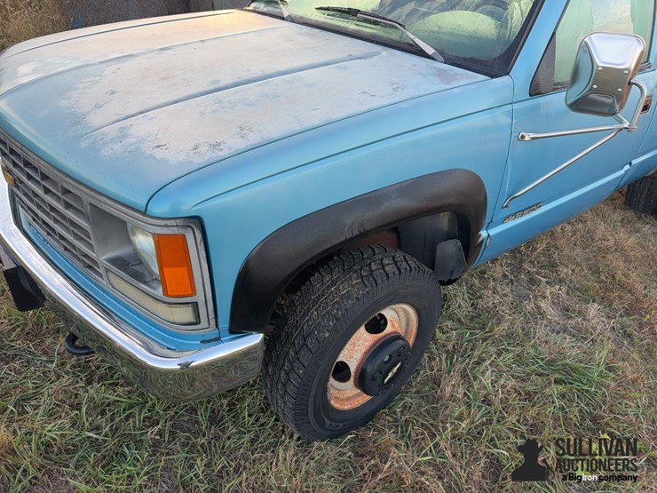 1993-chevrolet-k3500-4x4-pickup-image-13